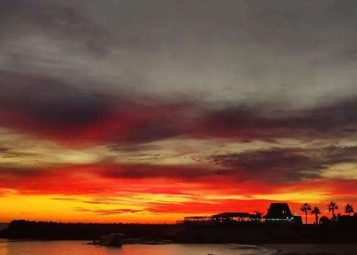 Demelza Ocean View Apartment