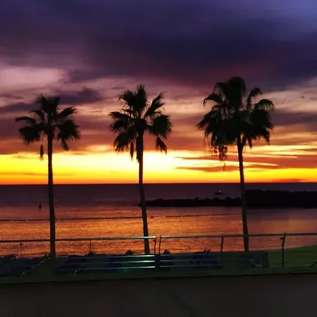 아파트 Demelza Ocean View *